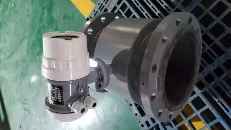 Magnetic flow meter detail 4