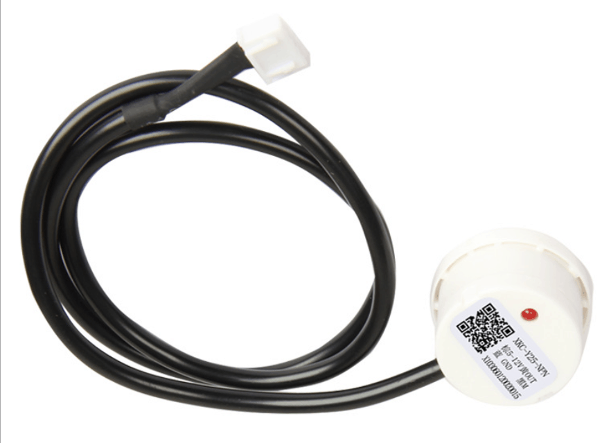 Non contact capacitive water level sensor