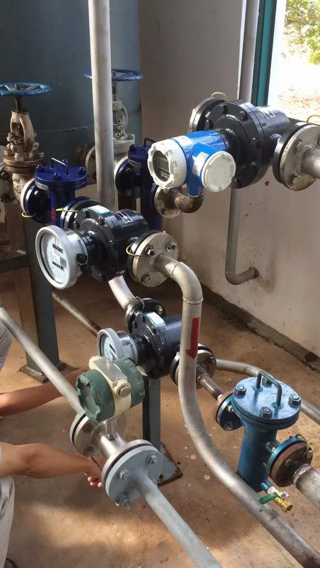 GPM to LPM Conversion: Formula, Table & Flow Meter Guide 2 GPM flow meter face showing gallons per minute reading on industrial display