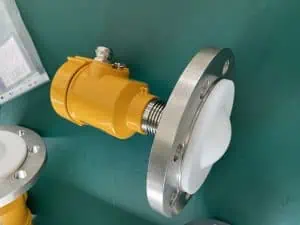 Blast Furnace Level Measurement with 80/120 GHz Radar: Design & Purge Guide 1 64/80 GHz FMCW Level Radar